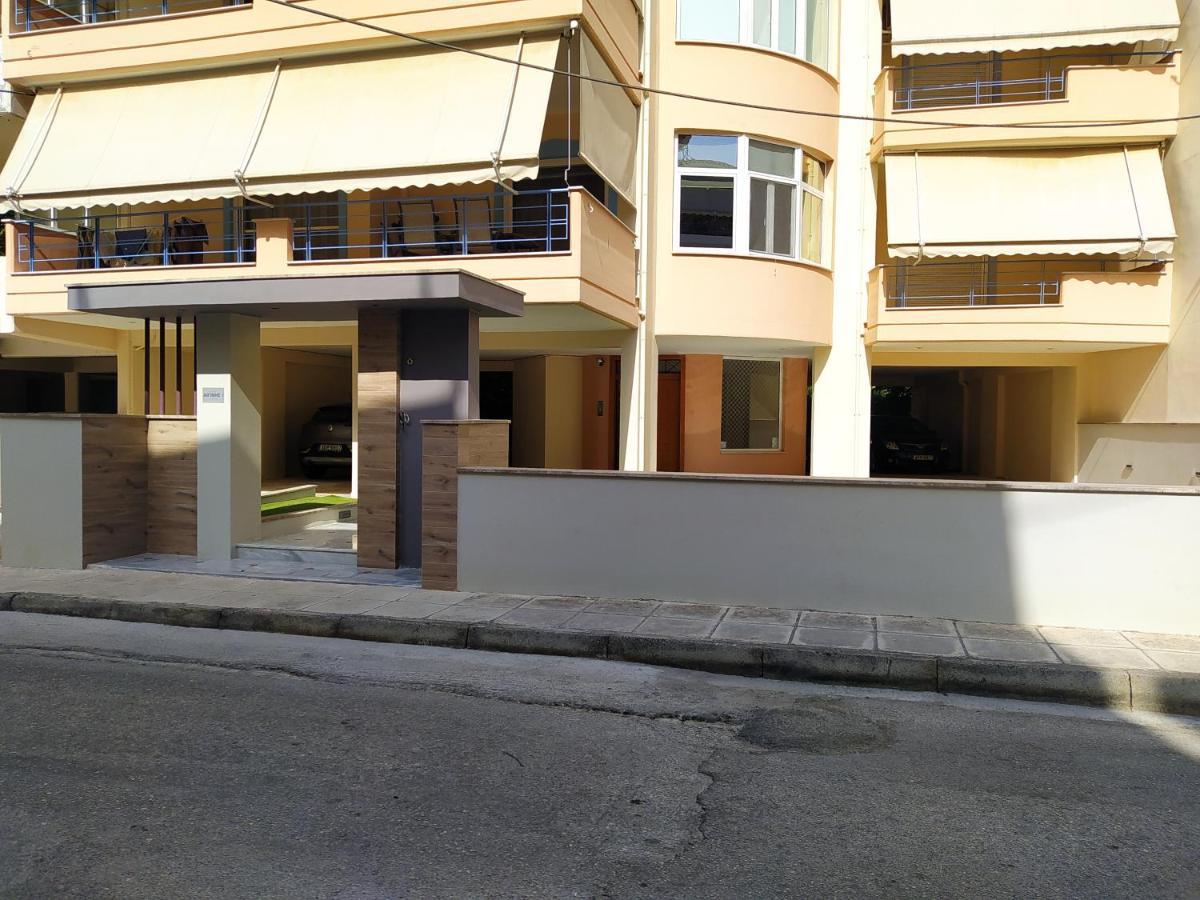 Ioanna'S Luxury Two Bedroom Apartment Nafplio Bagian luar foto