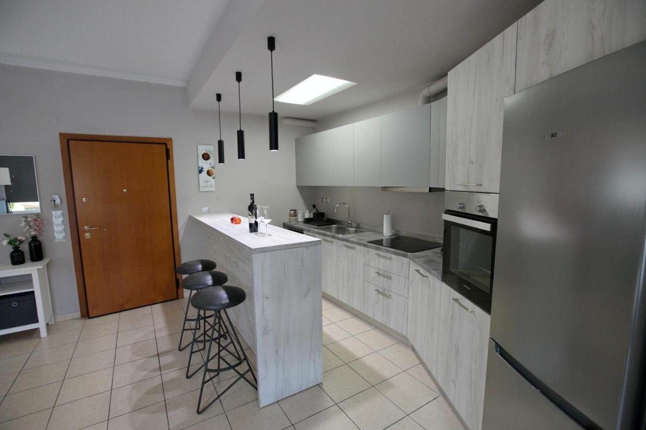 Ioanna'S Luxury Two Bedroom Apartment Nafplio Bagian luar foto